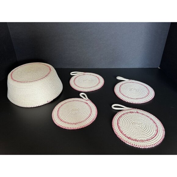 Santa-Themed Rope Bowl & 4 Coaster Set Handmade With Holiday Cheer - Picture 7 of 12